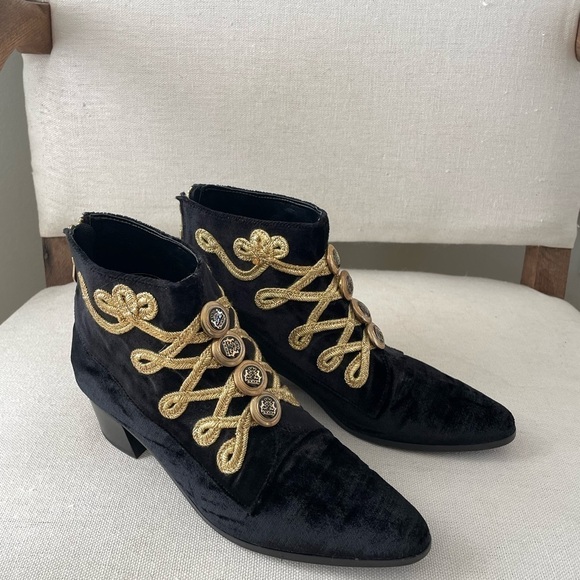 Modern Vice Black velvet with gold embroidery Ankle Boots size 6.5 - Picture 2 of 6